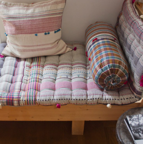 Award Winning Injiri : Handwoven Home Textiles by Generations of Artisans of India