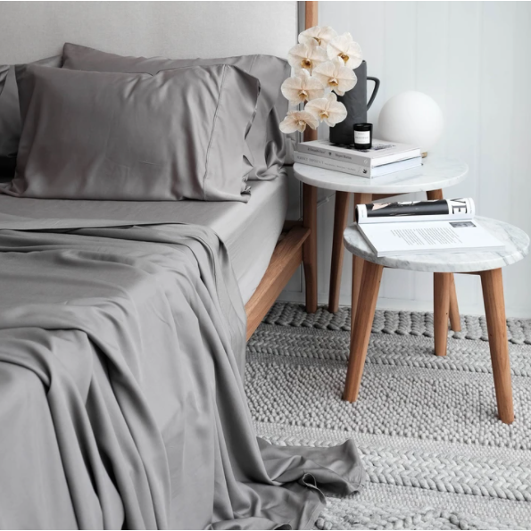 Bianca Lorenne Appetto Rhubarb Coverlet - The Sleepy Goose