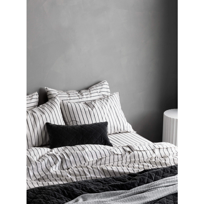 Loft Duvet Cover Set - Graphite &amp; White Stripe: L&amp;M Home