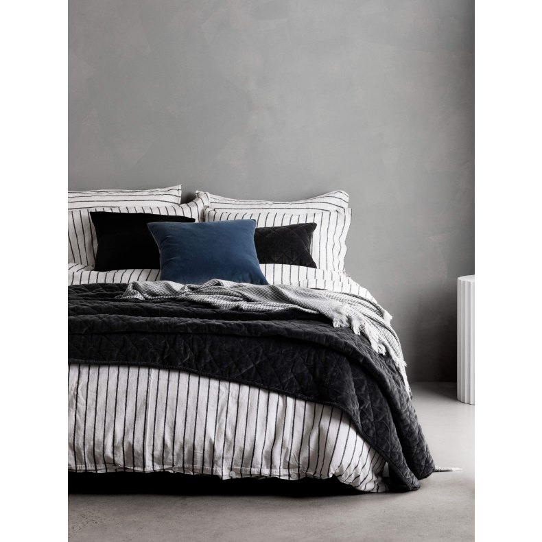 Loft Duvet Cover Set - Graphite &amp; White Stripe: L&amp;M Home