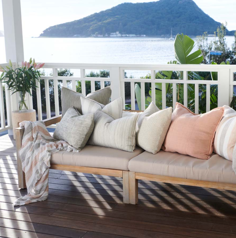 Carnivale Throw With Frayed Edging: Eadie Lifestyle