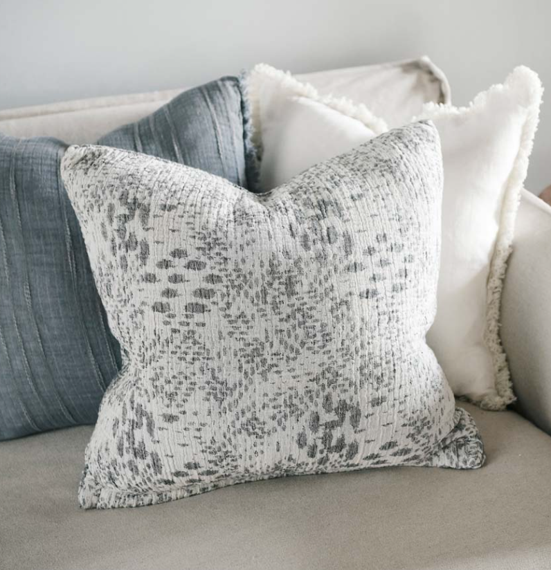 Swirl Throw - Ink/White: Eadie Lifestyle