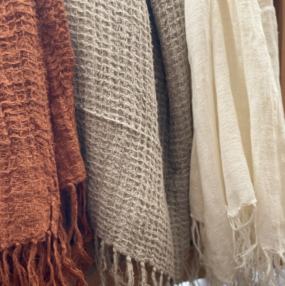 Linen Throw With Fringe - Ivory: The Sleepy Goose