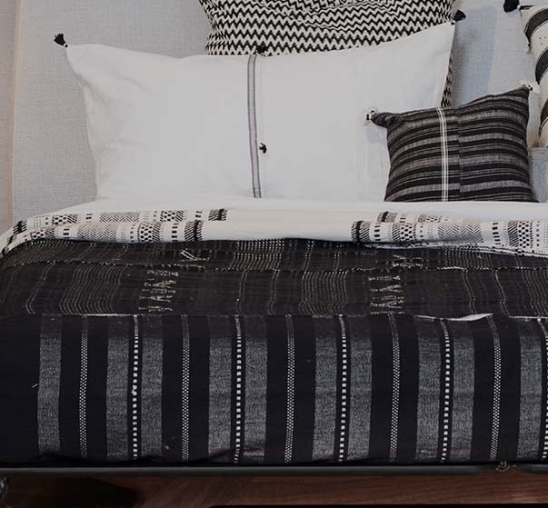 Loomed Bed Cover:  Fur Jat 06  - 240cm x 160cm by Injiri