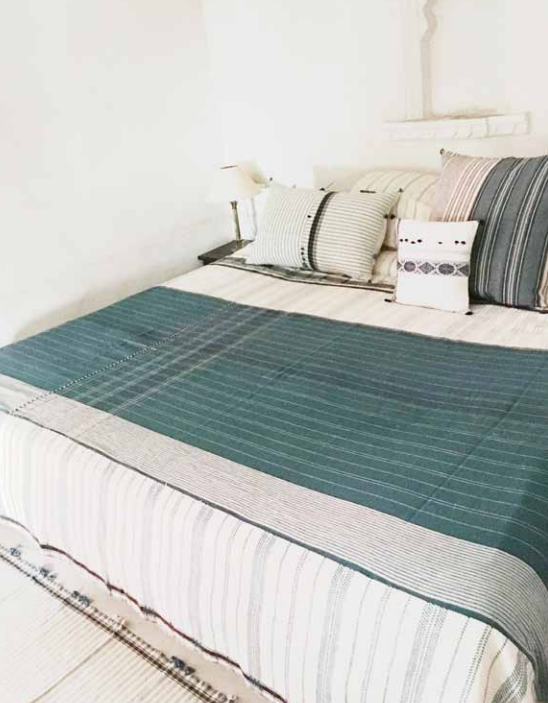 Loomed Bed Cover  155x230cm - Fur Asmanii 14 by Injiri