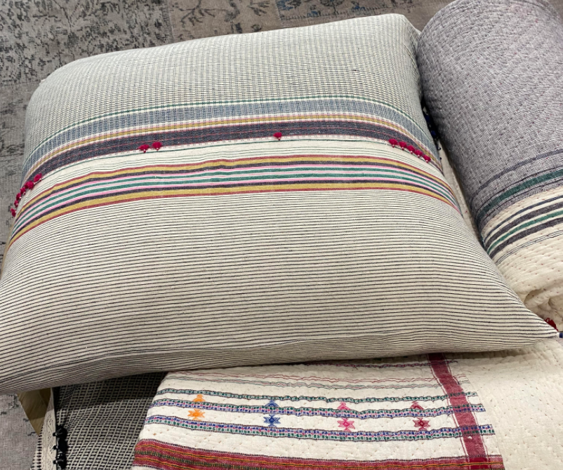 Injiri Fur Ahir 04 Loomed Floor Cushion Cover 80x80cm -  by Injiri