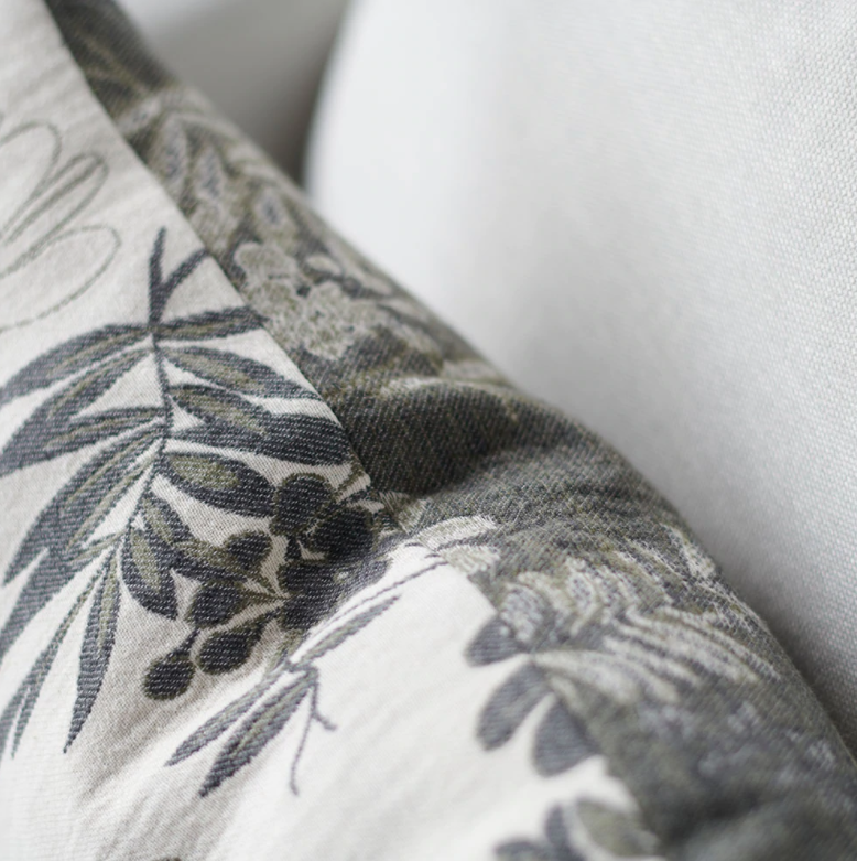 Fiore Reversible Floral Cushion 60x60ocm : Eadie Lifestyle